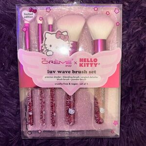 The Crème Shop x Hello Kitty Brush Set